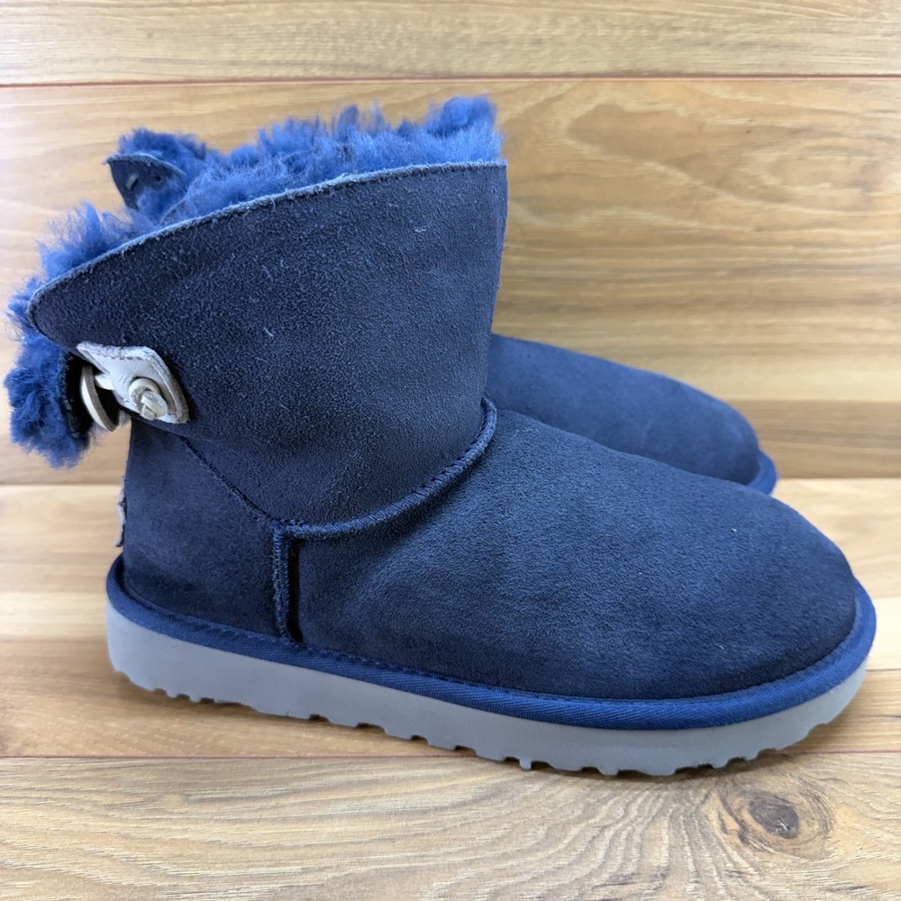 UGG Adoria Tehuano Short Boots Womens 8 Navy Blue Suede Shearling Sherpa Cozy